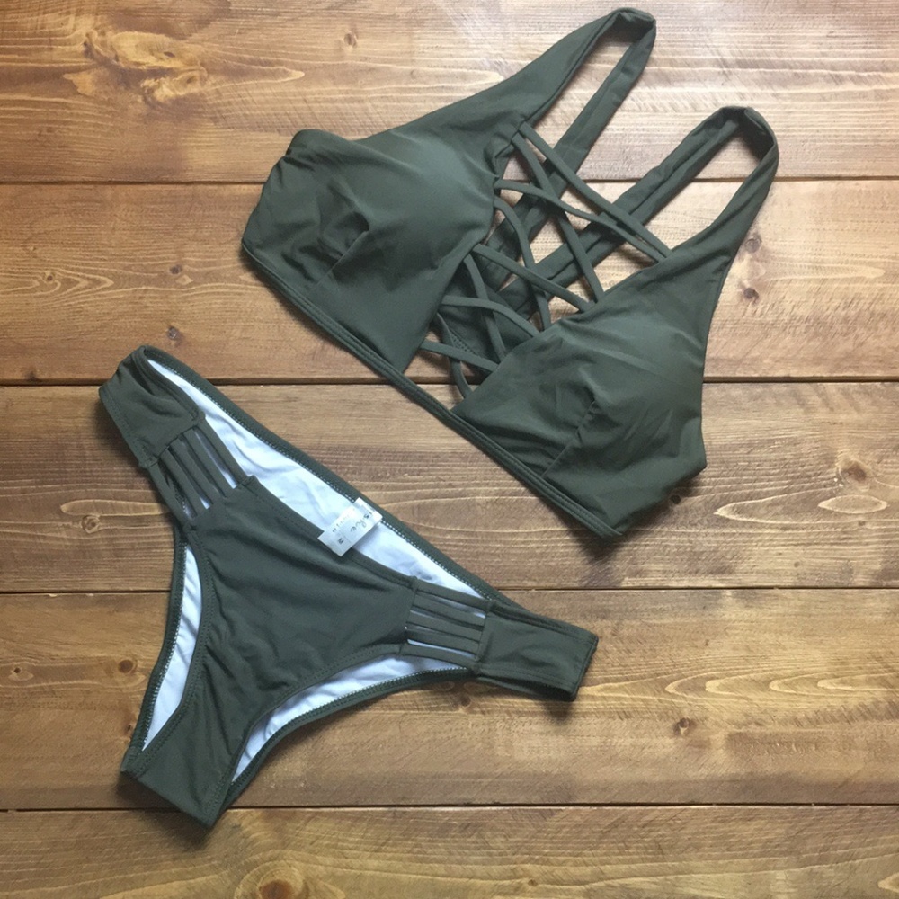 NWT!! Cupshe strappy bikini